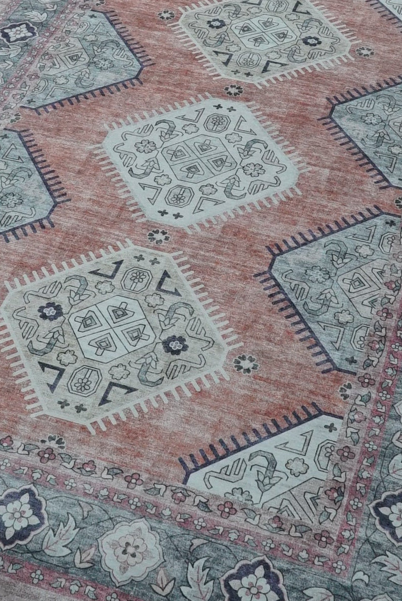 Distressed Area Rug - 200 x 300