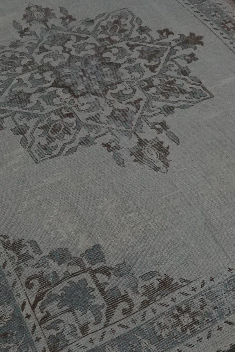 Antique Area Rug - 200 x 300