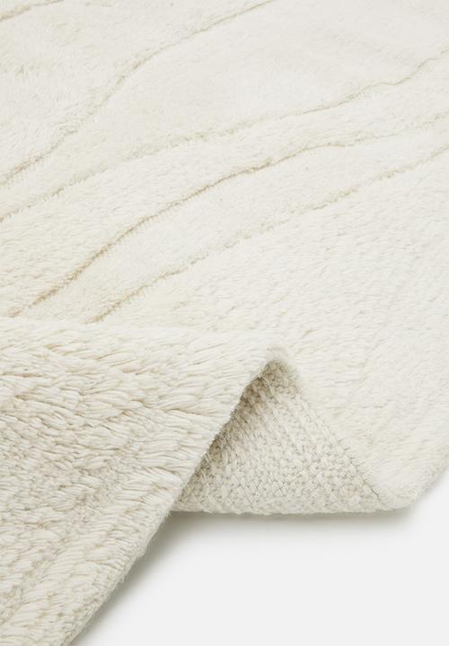 Tufted Wool Blend Rug - Natural - 200 x 300