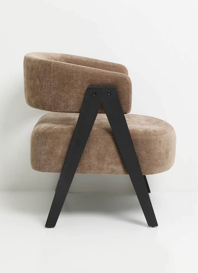 Huggie Occasional Chair - Mocha