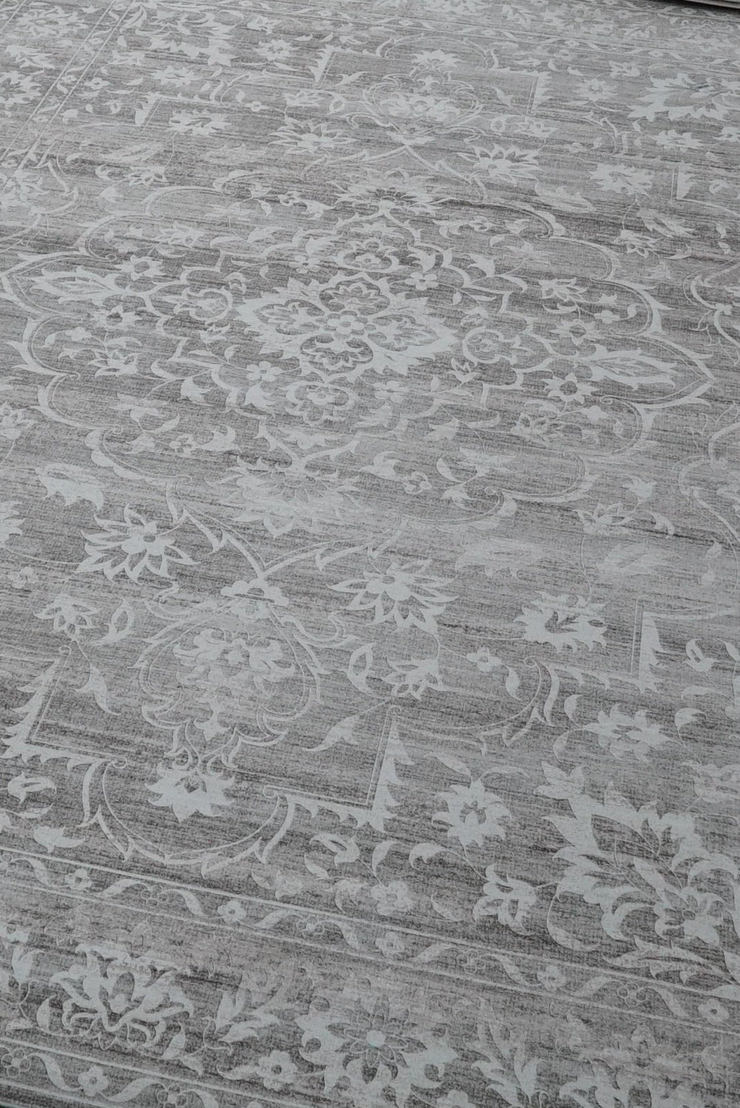 Livabliss Syracusa Vintage Rug - 300 x 400