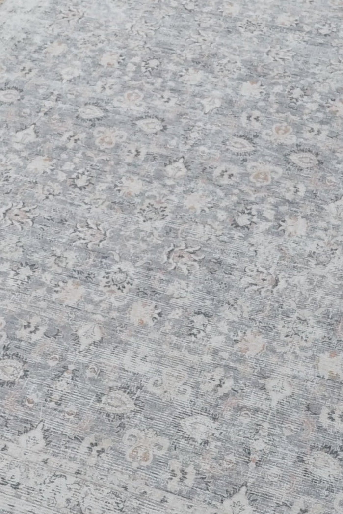 Patterned Area Rug - 200 x 300