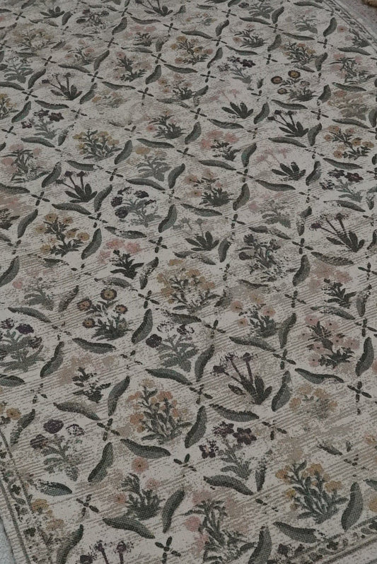 Patterned Area Rug - 200 x 300