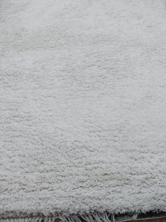 White Shaggy Rug 160 x 230