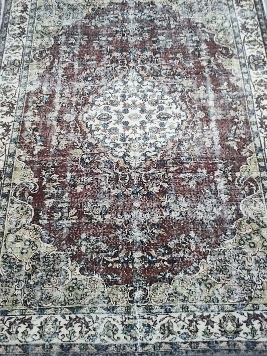 Antique Distressed Rug with Medallion design Rust 160 x 230