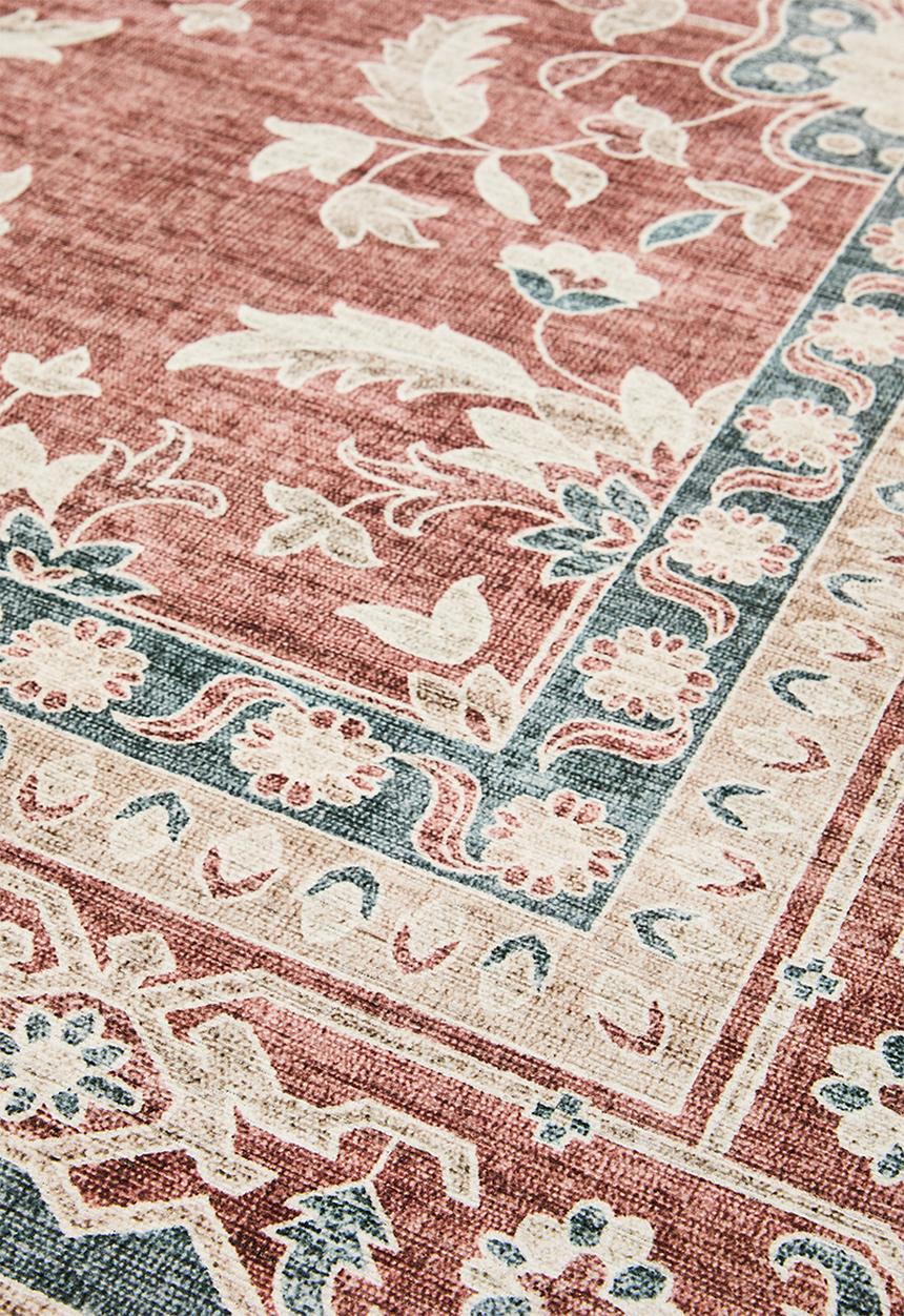 300 x 400 – Off The Floor