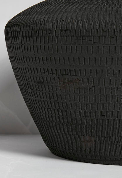 Palma Terracotta Vase – Black