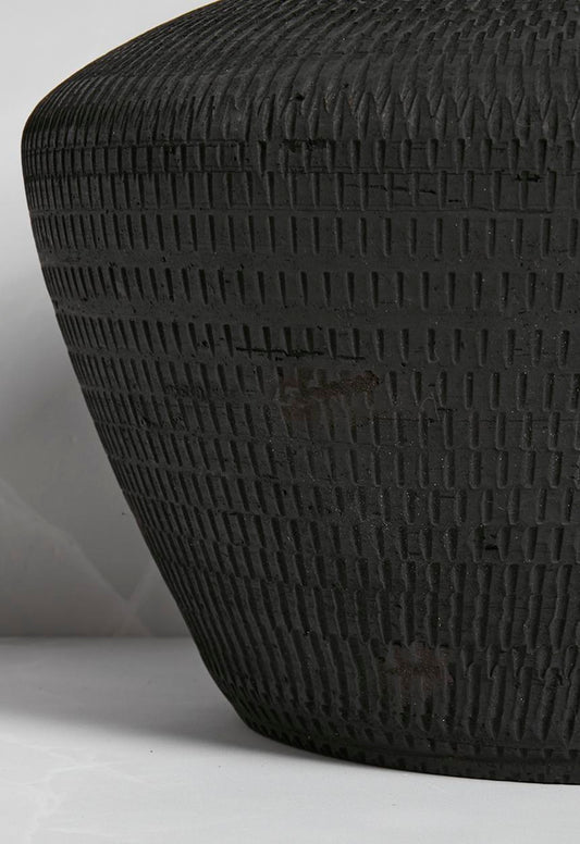 Palma Terracotta Vase – Black