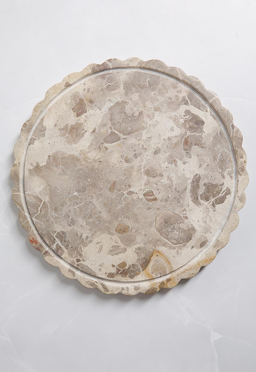Scalloped Marble Cake Stand with Glass Dome – Natural