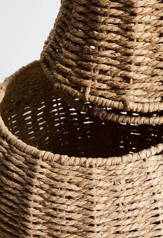 Pear-shaped straw basket - natural