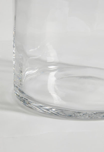 Rounded cylinder glass vase