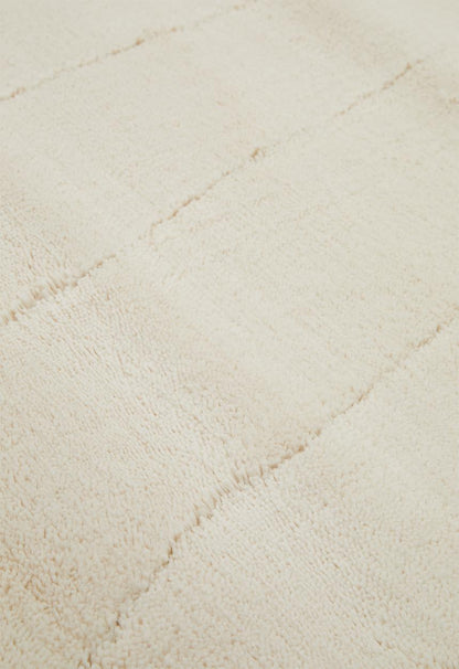 Contour Tufted Rug Ivory - 300 x 400